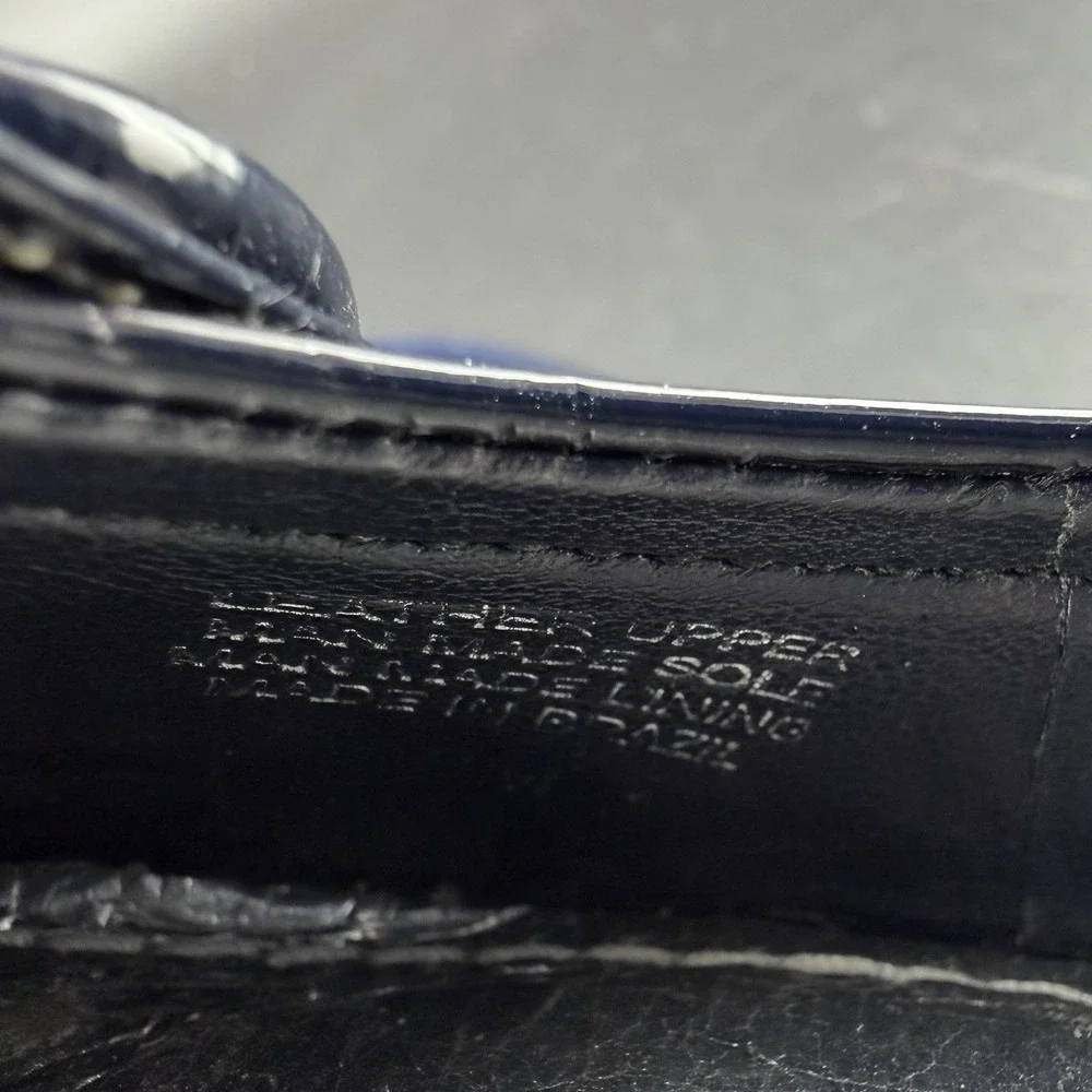 Gianni Bini Women's Navy Blue 8M Patent Leather Wedge Heels Button Detail New - Picture 7 of 7